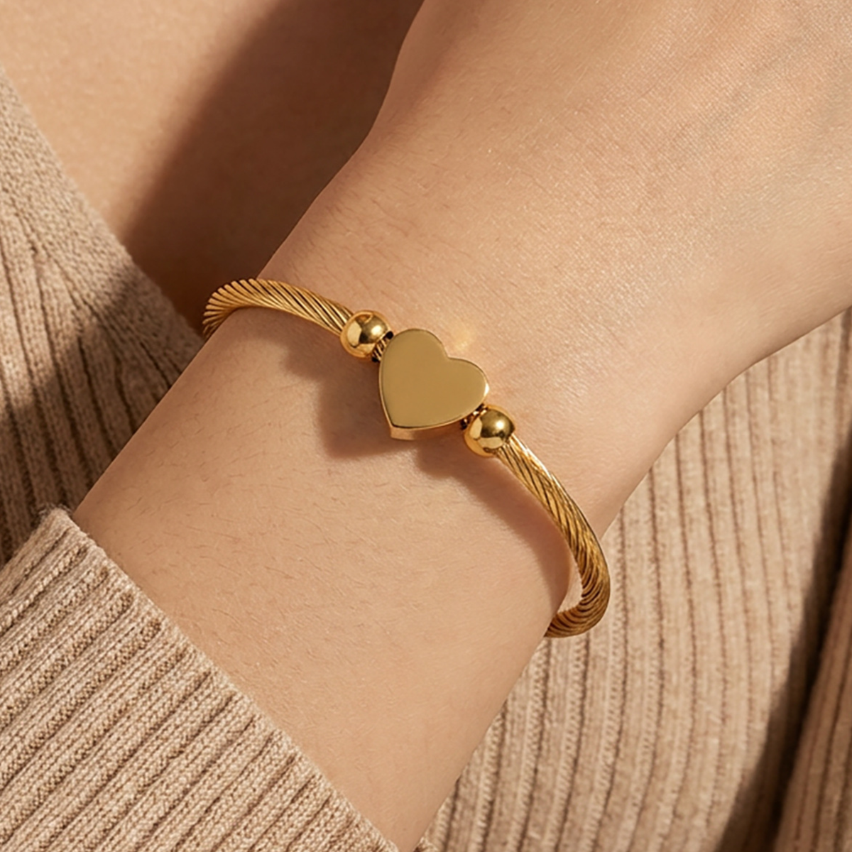 Amour Heart Cable Bracelet