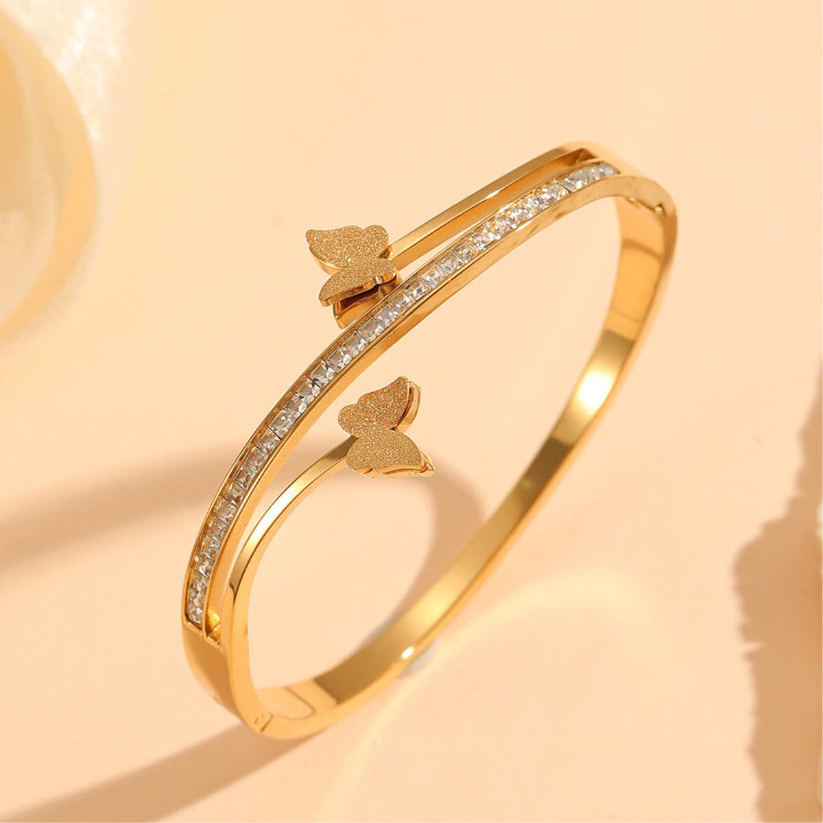 Infinity Spark Pavé Bracelet