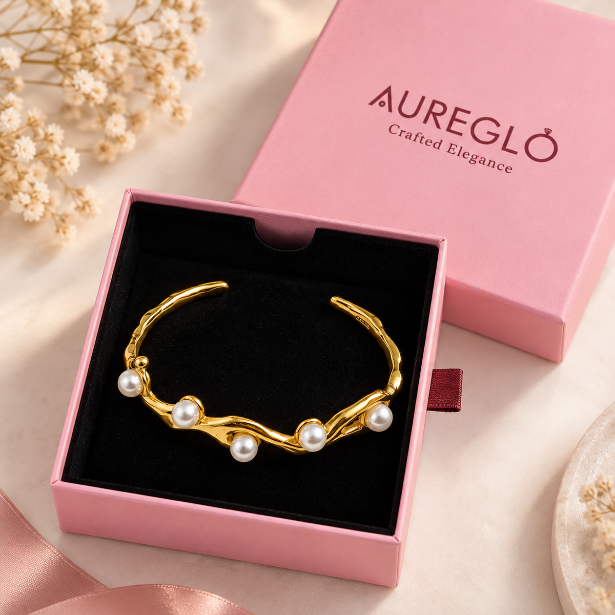 Aureglo Pearl-Studded Wavy Cuff