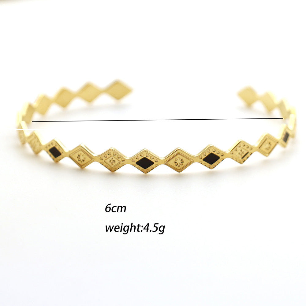 Heritage Diamond Motif Cuff