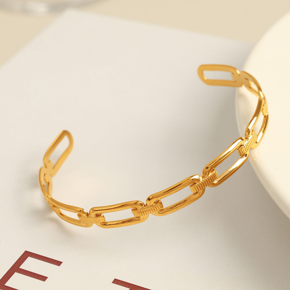 Maison Link Sculpted Cuff