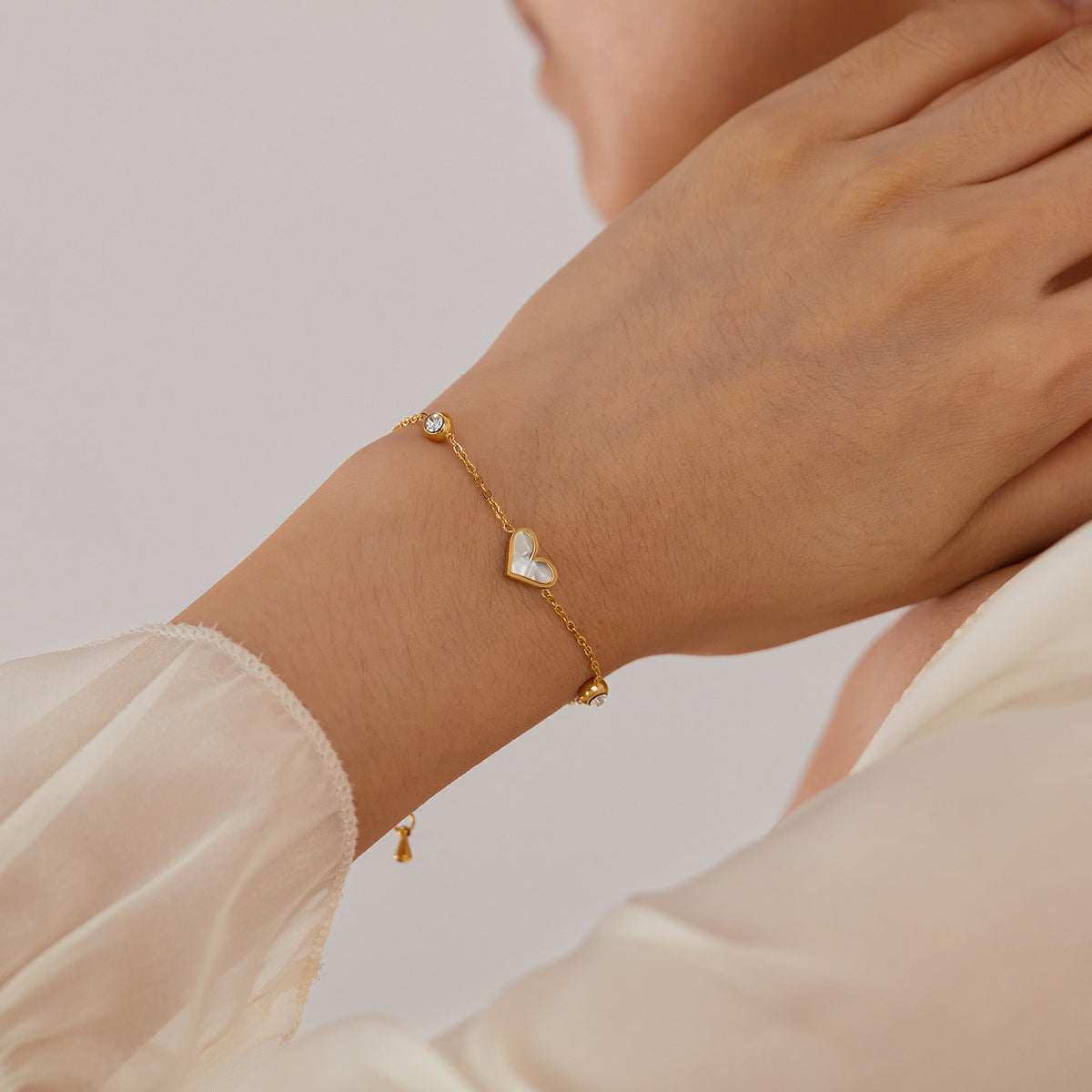 Nacre Amour Crystal Heart Bracelet