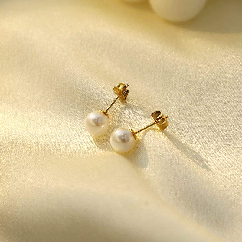 Etoile Classic Pearl Studs