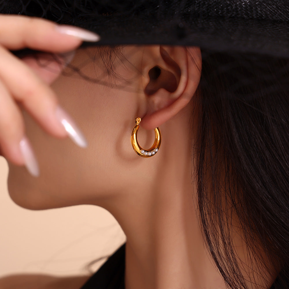 Perla Crescent Hoops