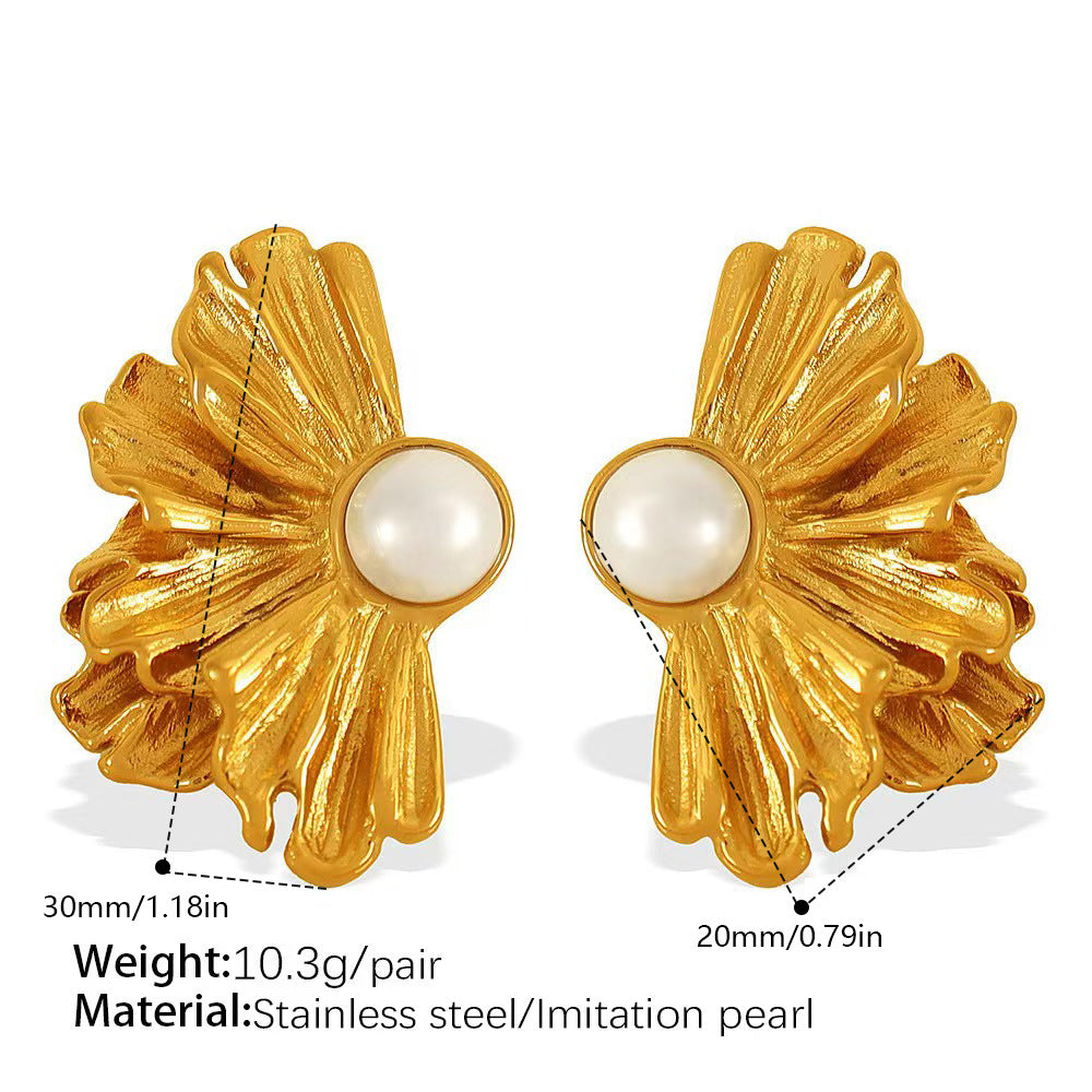 Fleur de Soleil Pearl Studs