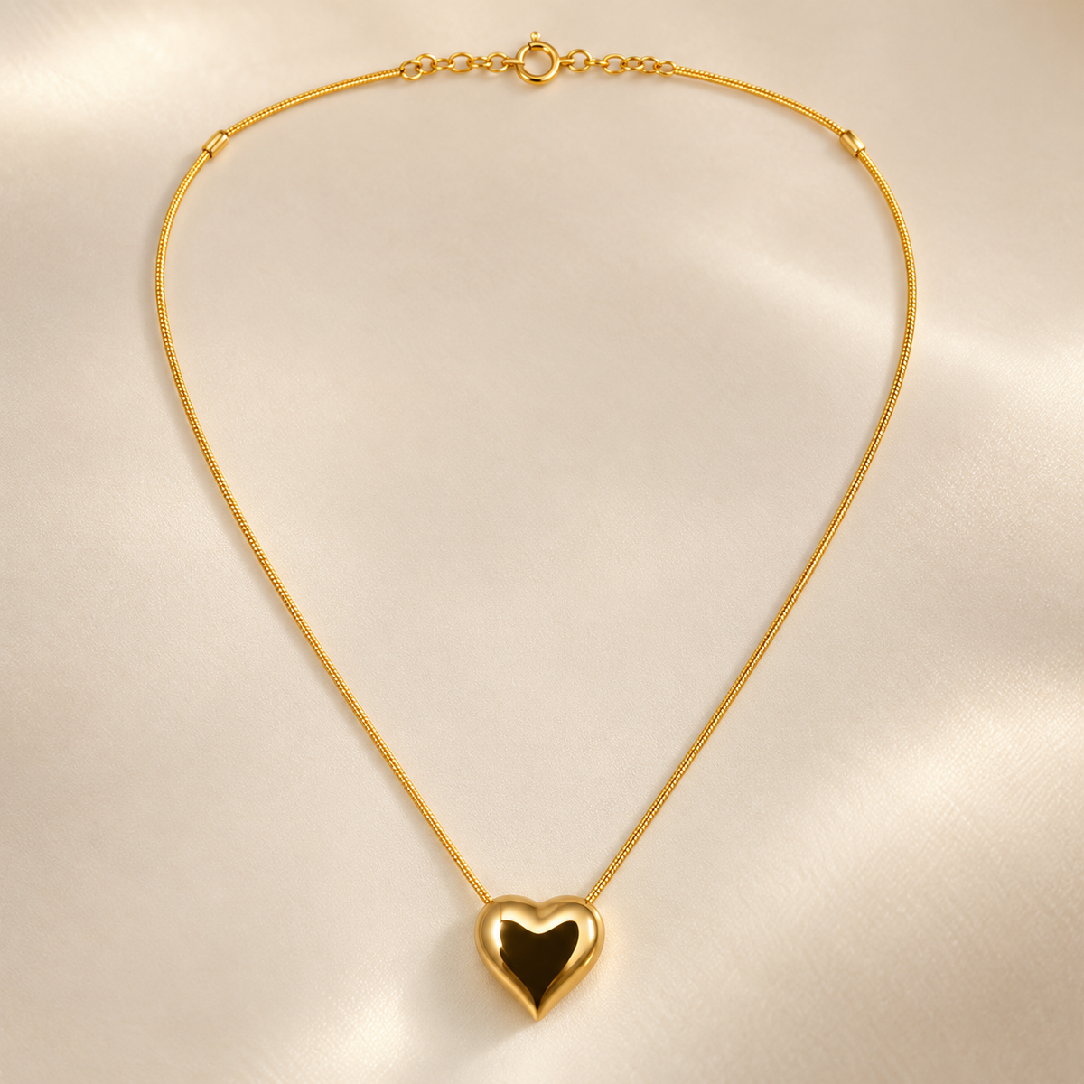 Coeur Contour Pendant Necklace
