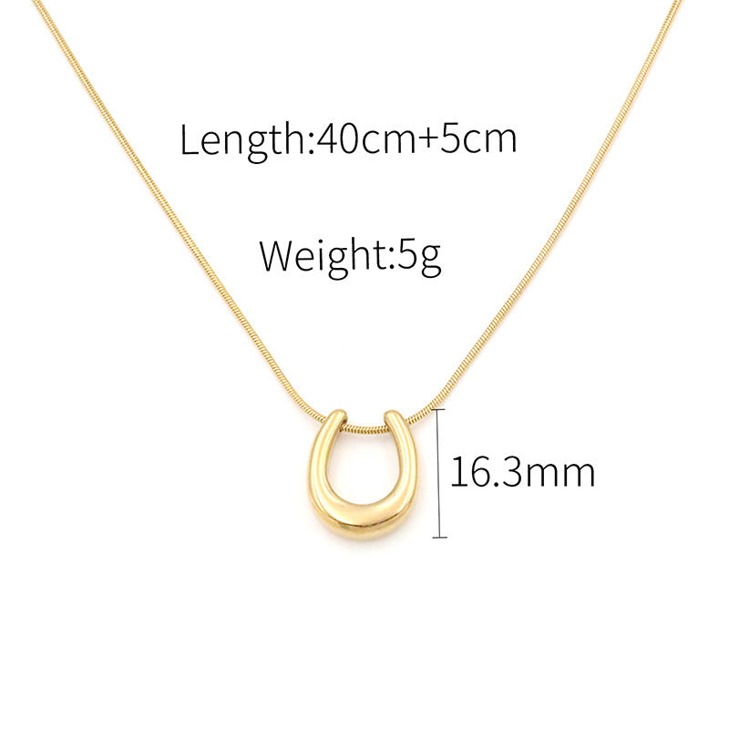 Aurelia Horseshoe Pendant Necklace