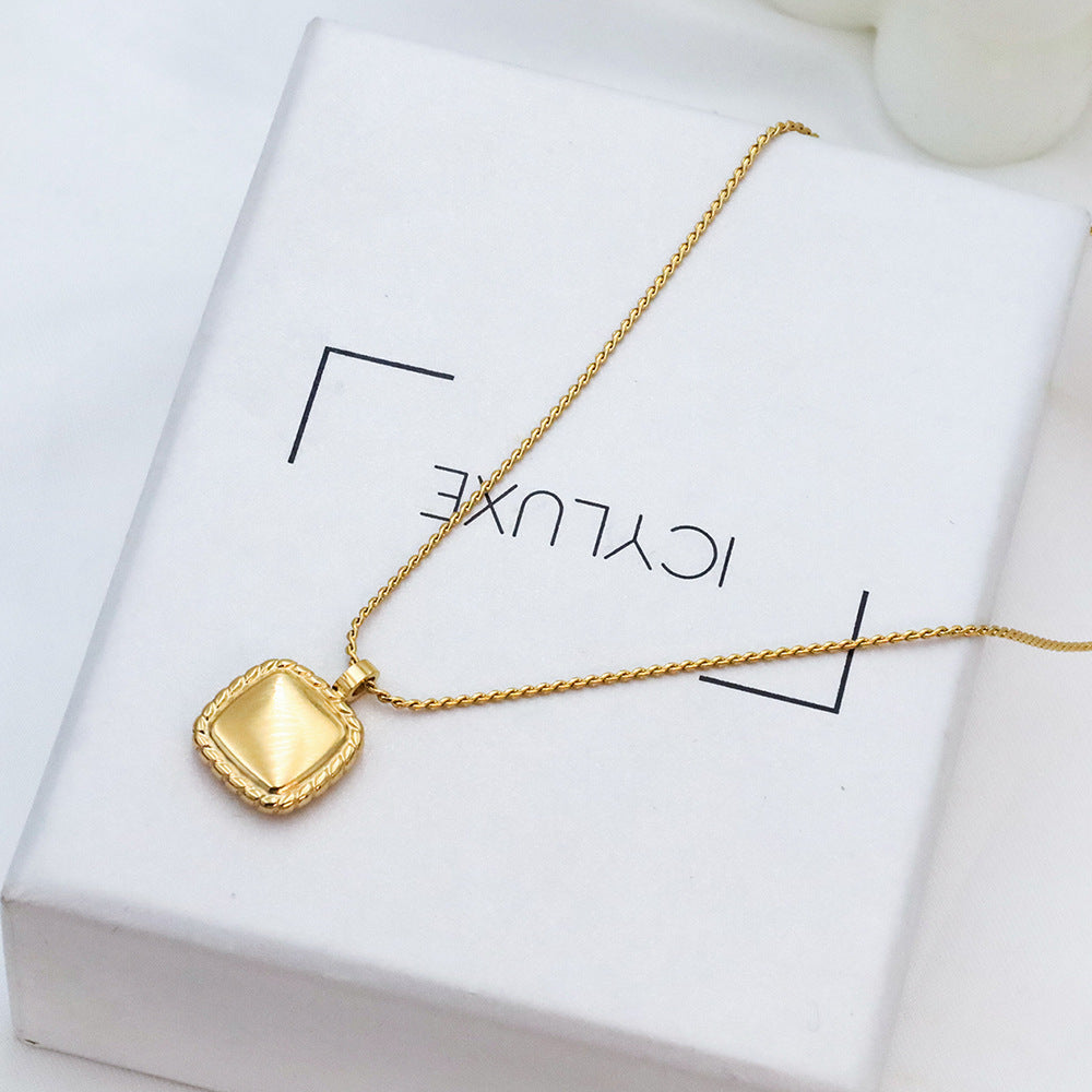 Classic Rope-Edge Square Pendant Necklace