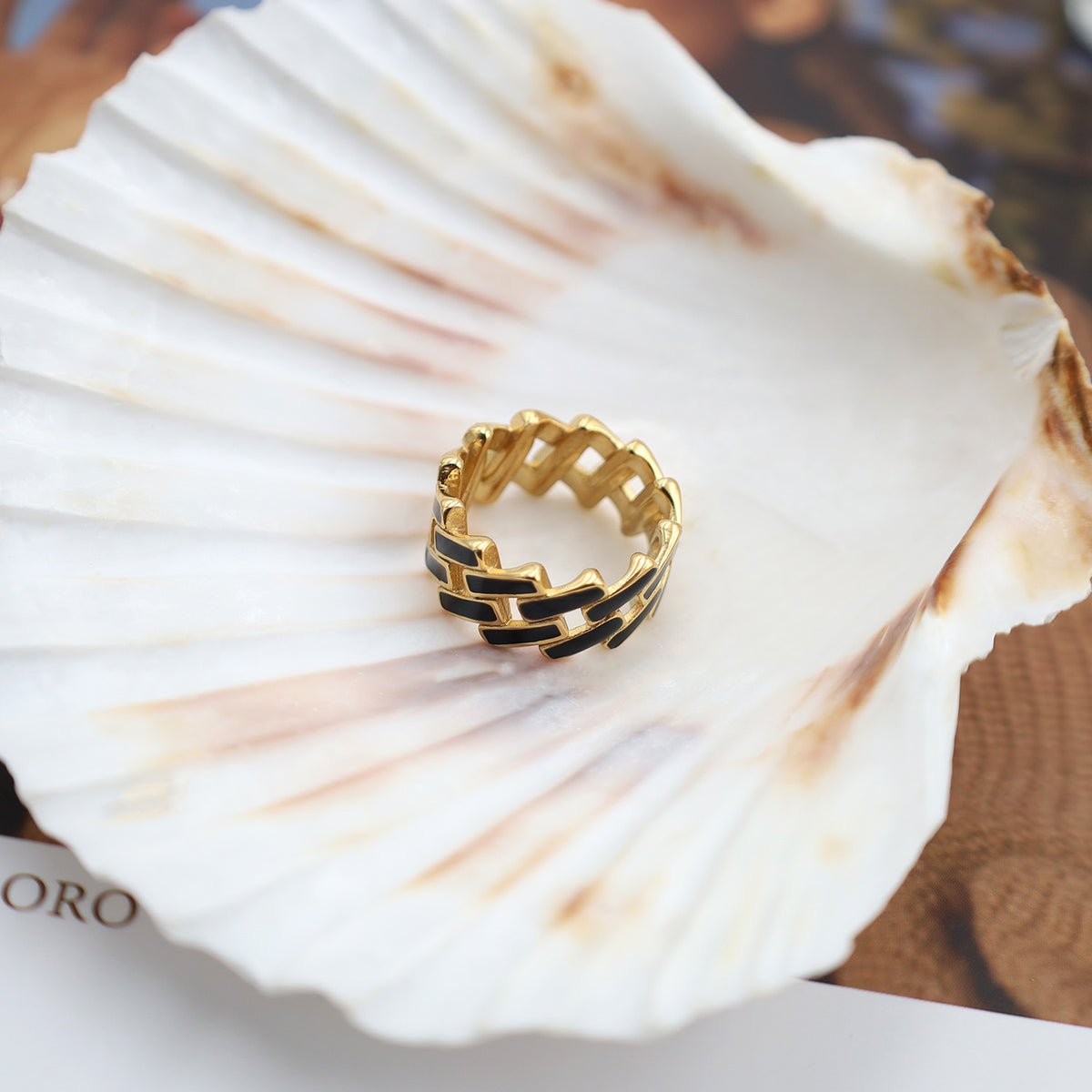 Noir Mosaic Link Ring