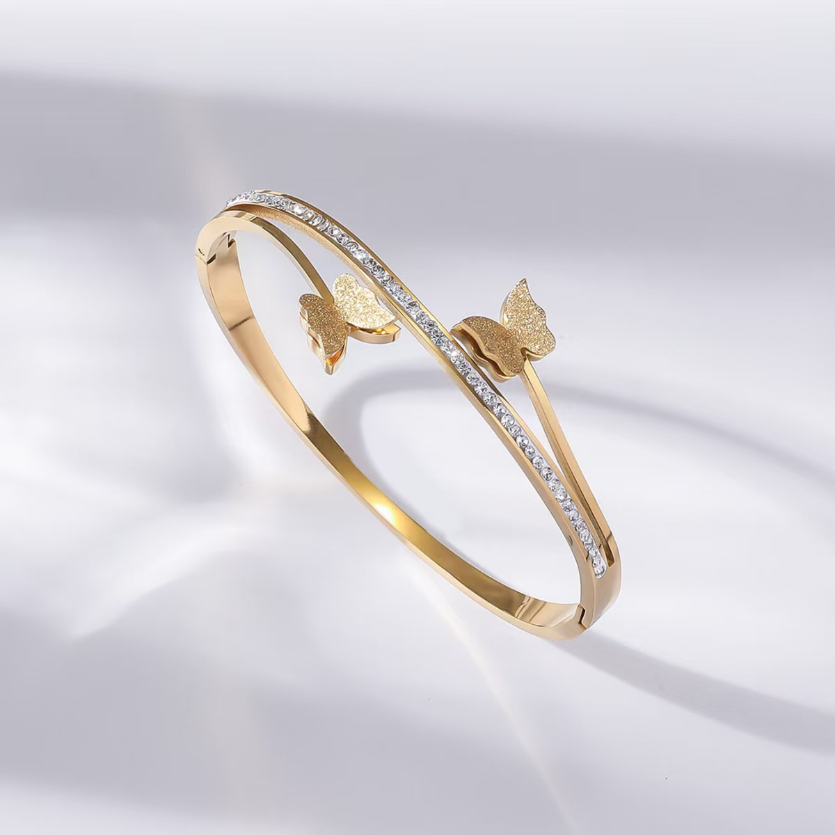 Infinity Spark Pavé Bracelet