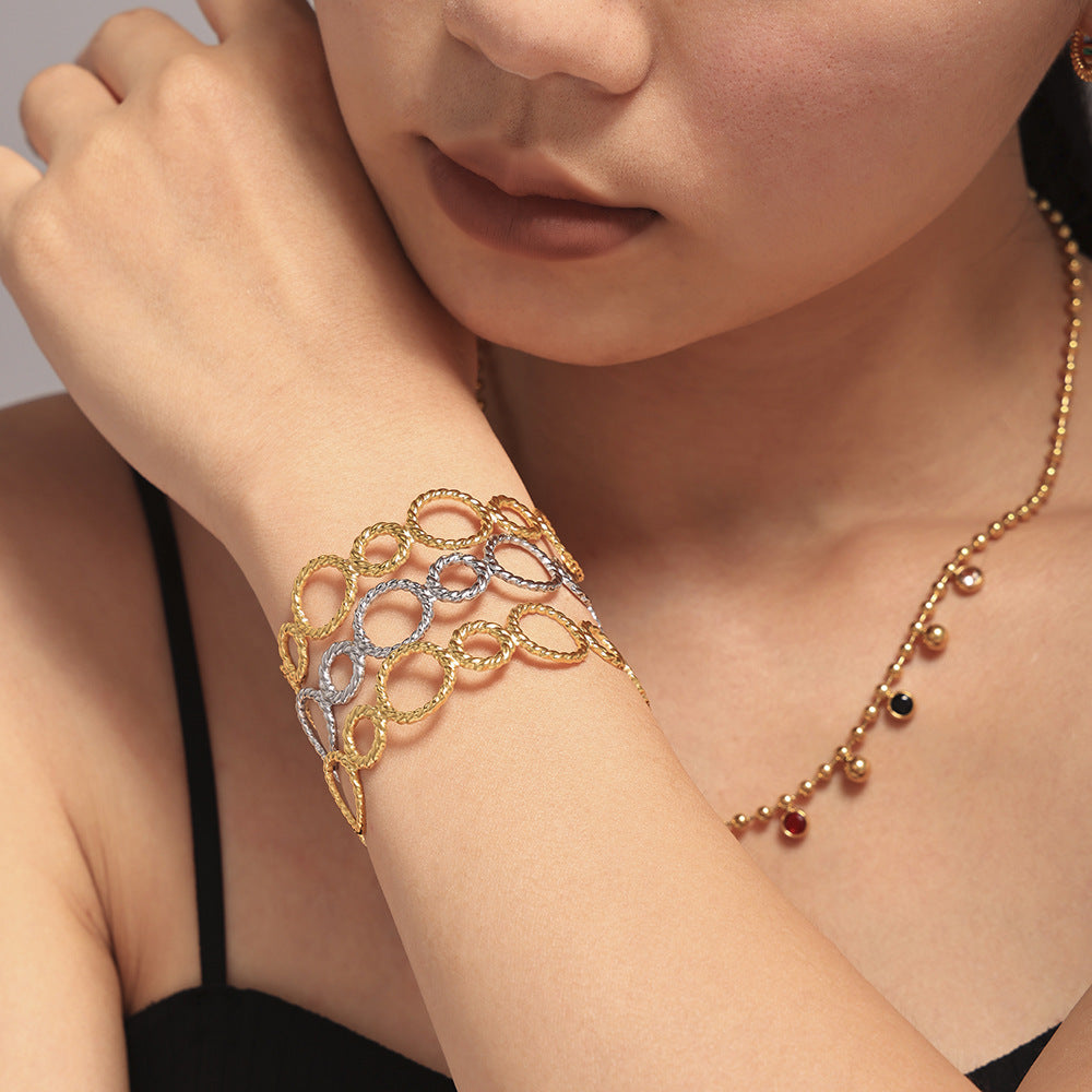 Sculpted Oval Link Bracelet
