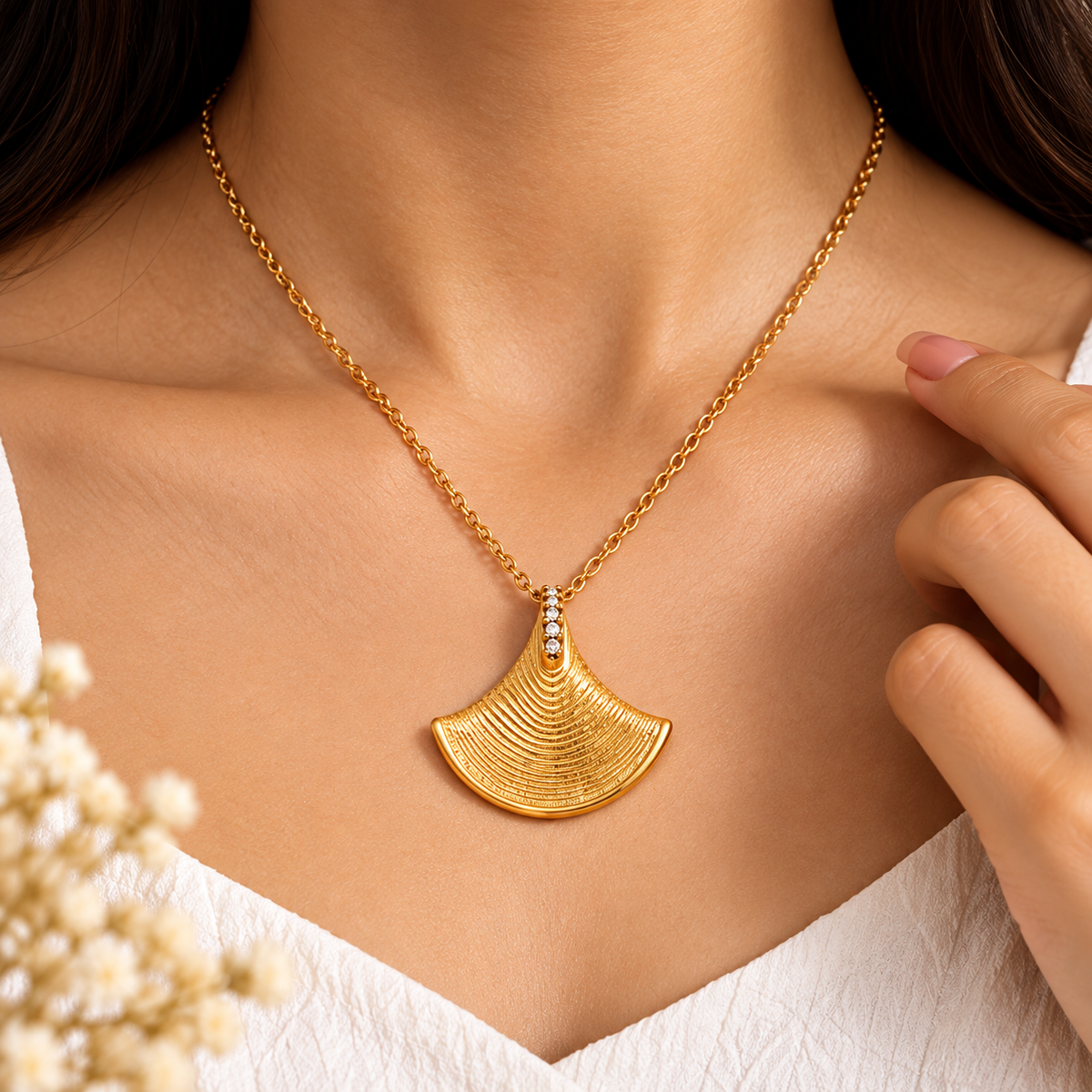Silken Herringbone Necklace