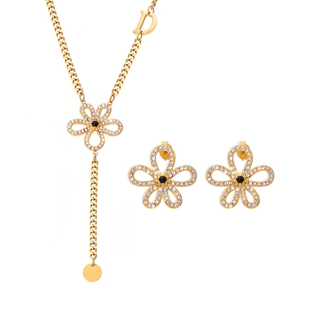 Noir Fleur Crystal Blossoms