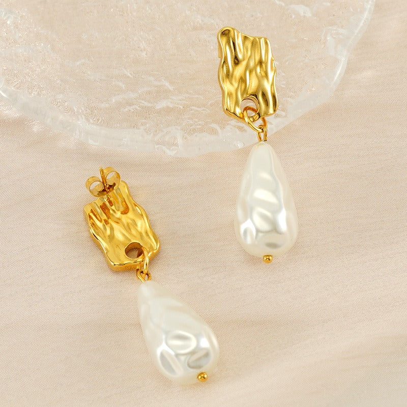 Lustre Baroque Pearl Drops