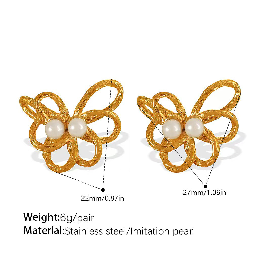 Petalia Pearl Loop Studs