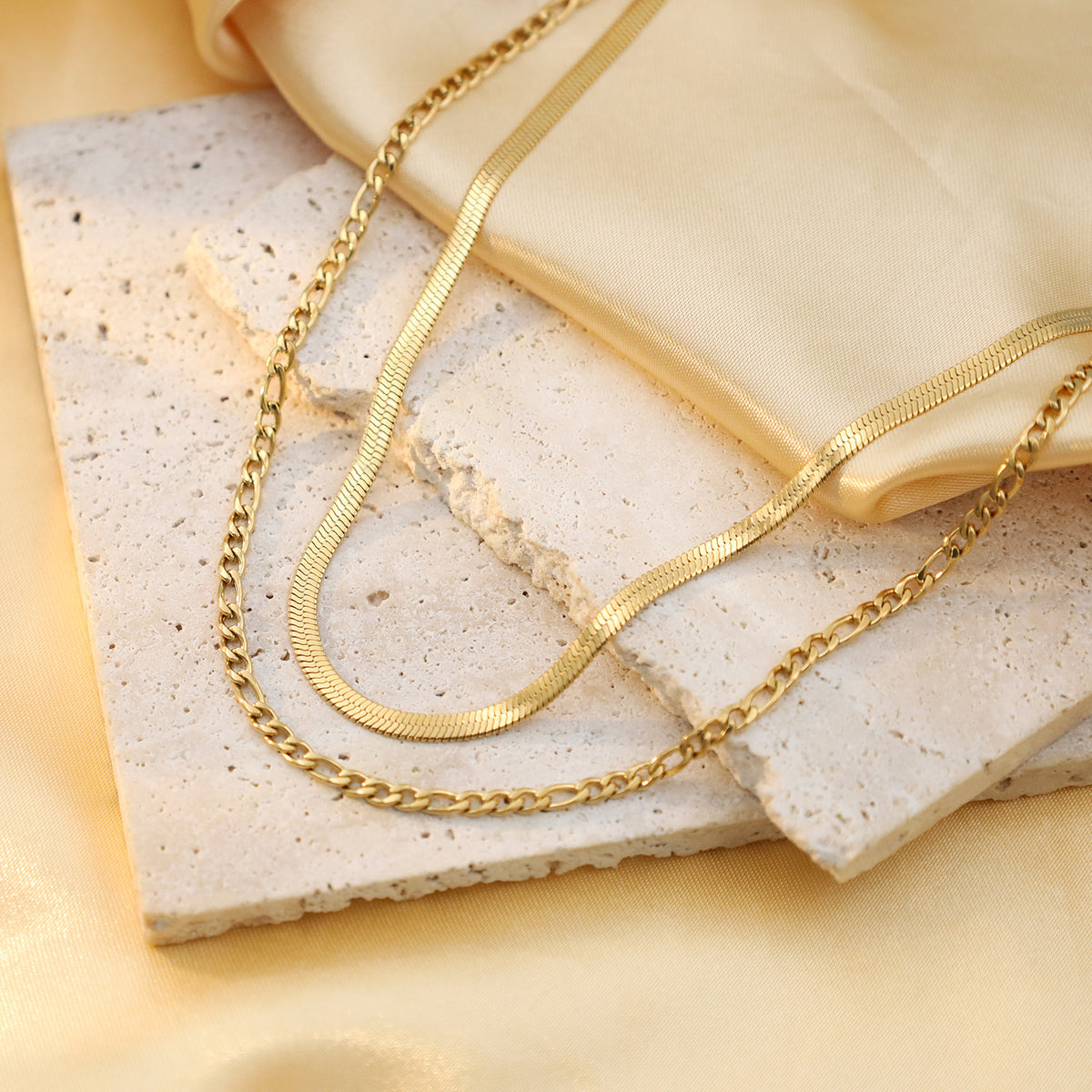 Satin Herringbone Collar Chain