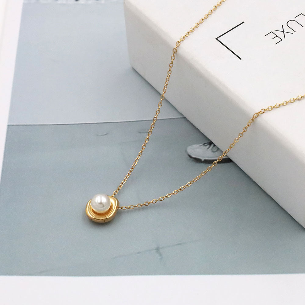 Gold Pearl Swirl Pendant Necklace